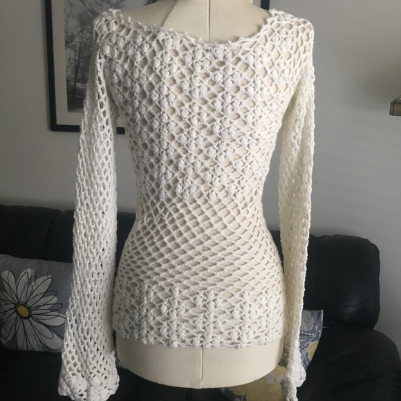 Gorgeous Long Sleeves Crochet Top XS Like New - Picture 5 of 5